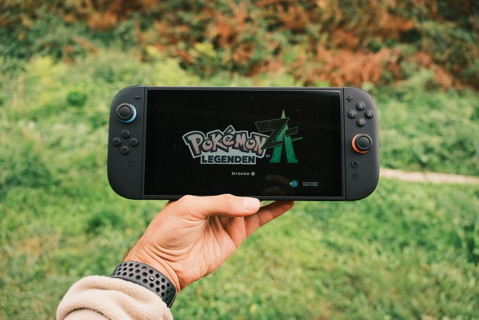 pexels-photo-34482313 Console portable 2026 : Quelle alternative à la Switch ?