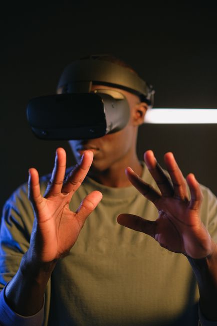pexels-photo-7562376 Réalité mixte en 2026 : les technologies qui changent notre quotidien